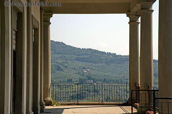 pillars-n-landscape-view.jpg