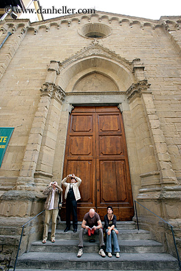 tourists-on-steps.jpg