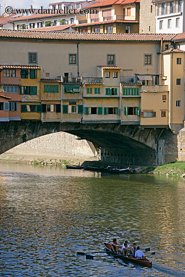 ponte_vecchio-row_boat-2b.jpg