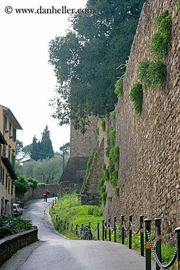 city-wall-n-street.jpg