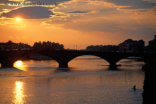 sunset-n-arno_river-n-bridge.jpg