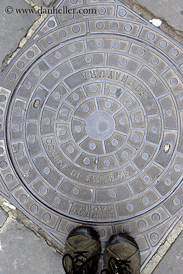 florence-manhole-1.jpg