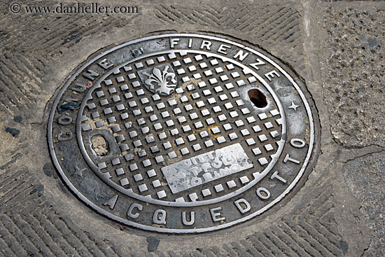 florence-manhole-4.jpg