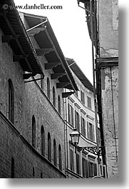 images/Europe/Italy/Tuscany/Florence/Windows/windows-on-curved-building.jpg