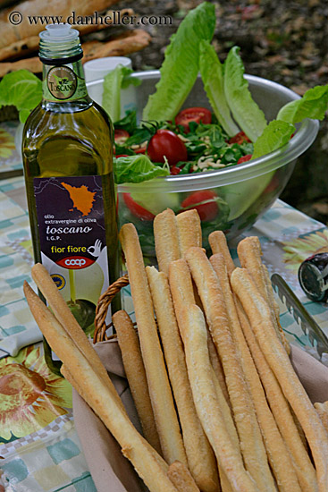 bread_sticks-olive_oil-salad.jpg