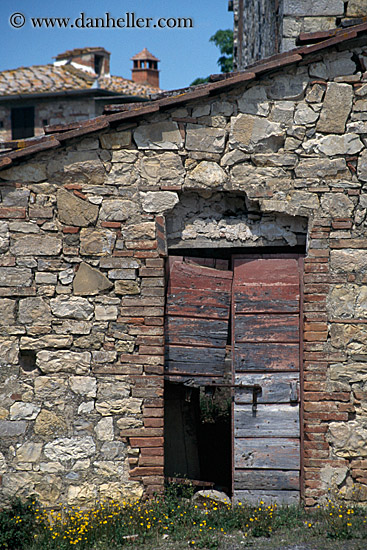 door-n-stone-bldg.jpg