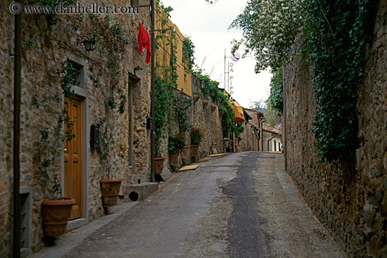 stone-bldg-street.jpg