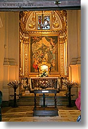 images/Europe/Italy/Tuscany/Monestaries/MonteOlivetoMaggiore/church-altar.jpg