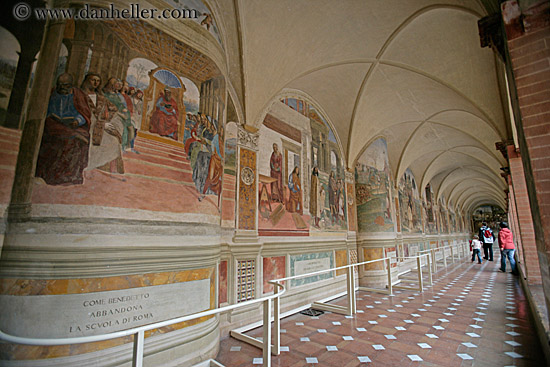 il_sadoma-frescoes-1.jpg