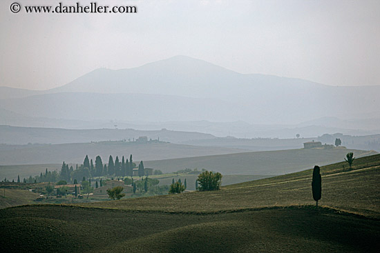 tuscany-scenery-04.jpg