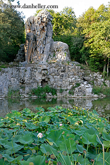 apennine-statue-3.jpg