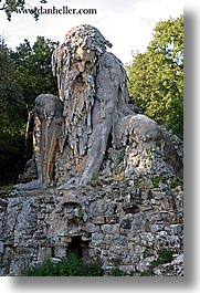 images/Europe/Italy/Tuscany/Towns/DemidoffPark/apennine-statue-4.jpg