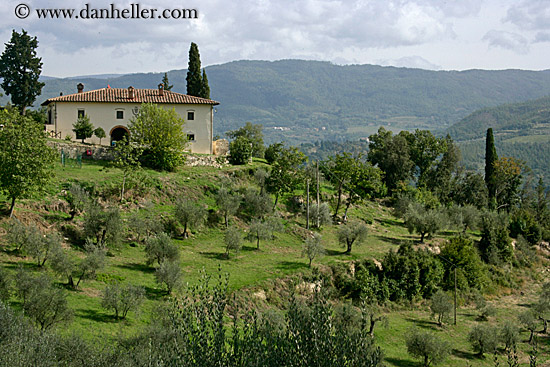 tuscany-landscape-4.jpg