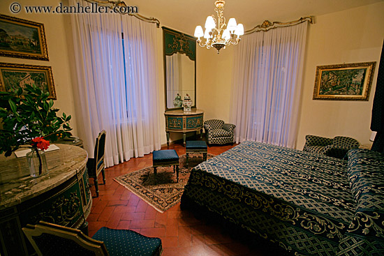 bedroom-suite-2.jpg