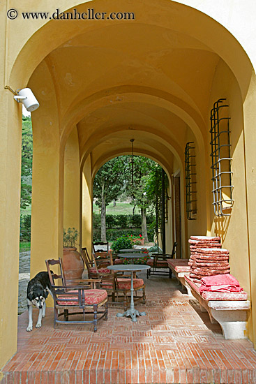 villa-patio-2.jpg