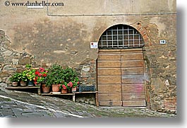 images/Europe/Italy/Tuscany/Towns/Montalcino/FlowersDoorsWindows/flowers-n-door-1.jpg