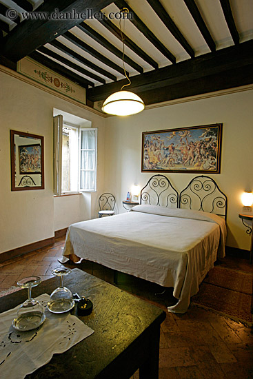 bedroom-2.jpg