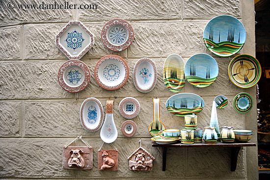 plates-on-wall.jpg