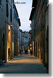 images/Europe/Italy/Tuscany/Towns/Montalcino/Streets/ppl-walking-on-street-9.jpg