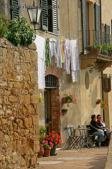 hanging-laundry-1.jpg