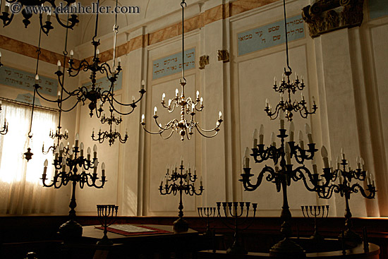 synagogue-interior-3.jpg