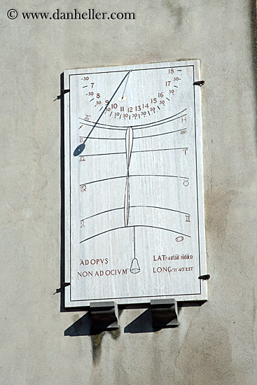 sundial.jpg