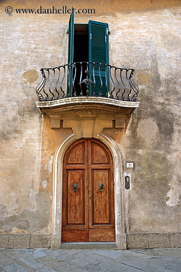 door-n-balcony-1.jpg