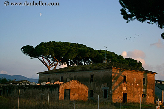 moon-rising-over-sunset-house.jpg