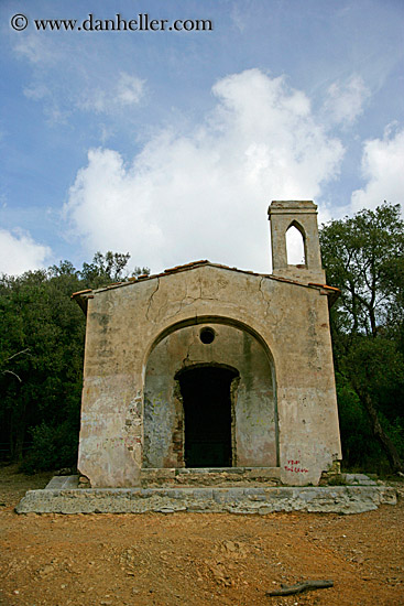 old-church-ruins-1.jpg