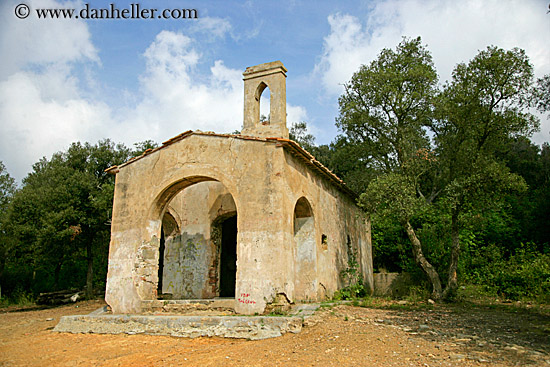 old-church-ruins-2.jpg