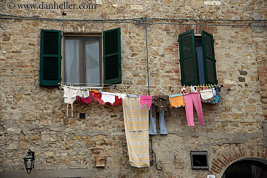 hanging-laundry-2.jpg