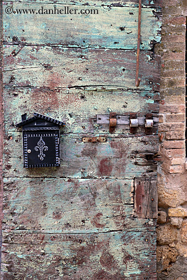 mailbox-n-door-1.jpg