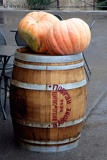 barrel-n-pumpkins.jpg