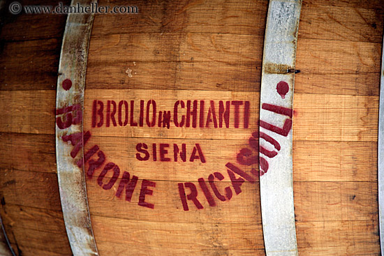 chianti-red_wine-barrel.jpg