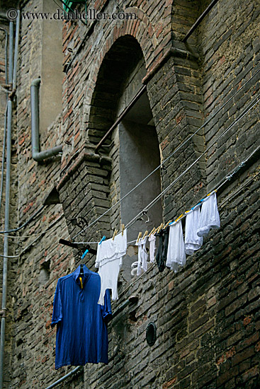 hanging-laundry.jpg