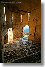 images/Europe/Italy/Tuscany/Towns/Sorano/Fortress/steps-n-arches-3.jpg