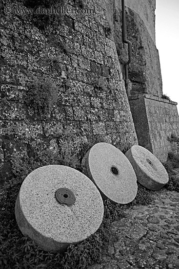 stone-wheels.jpg