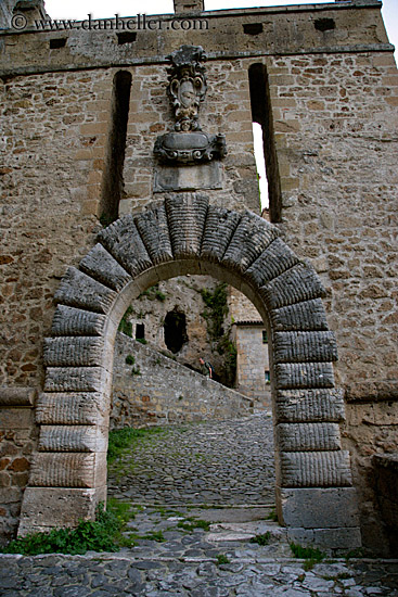 stone-arch.jpg