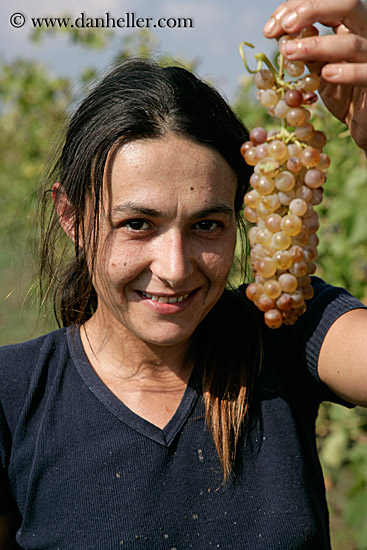 woman-holding-grapes-2.jpg