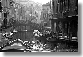 images/Europe/Italy/Venice/Canals/canals13-bw.jpg