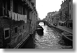 images/Europe/Italy/Venice/Canals/canals17-bw.jpg