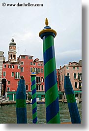images/Europe/Italy/Venice/Canals/poles-in-canal-1.jpg