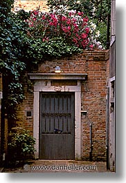 images/Europe/Italy/Venice/DoorsWins/venice-door03.jpg