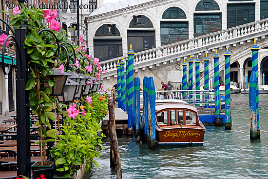 flowers-n-rialto-bridge-2.jpg