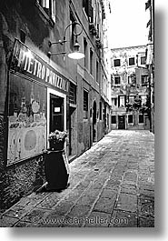 images/Europe/Italy/Venice/Streets/panizzolo-bw.jpg