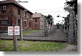 images/Europe/Poland/Auschwitz/barbed-wire-n-warning-sign.jpg