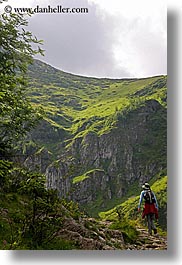 images/Europe/Poland/Hikers/hikers-n-mountains-11.jpg
