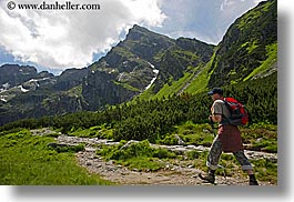 images/Europe/Poland/Hikers/hikers-n-mountains-17.jpg