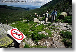 images/Europe/Poland/Hikers/hikers-n-no_hiking-sign.jpg