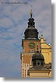 images/Europe/Poland/Krakow/ClockTower/clock_tower-n-dome-1.jpg
